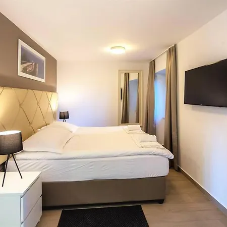 Romantic Studio In Old Town With Balcony *